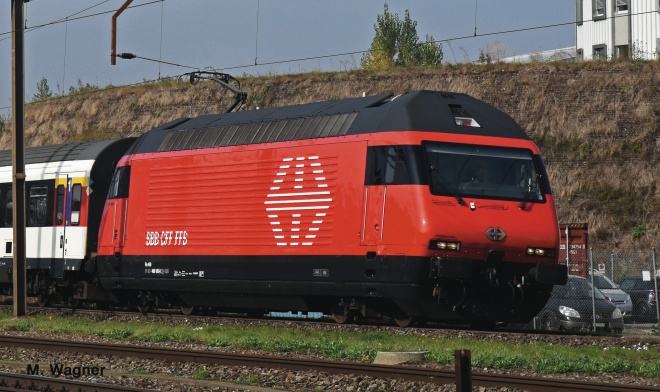 Electric locomotive Re 460 Digital with Sound<br /><a href='images/pictures/Roco/Roco-73286.jpg' target='_blank'>Full size image</a>